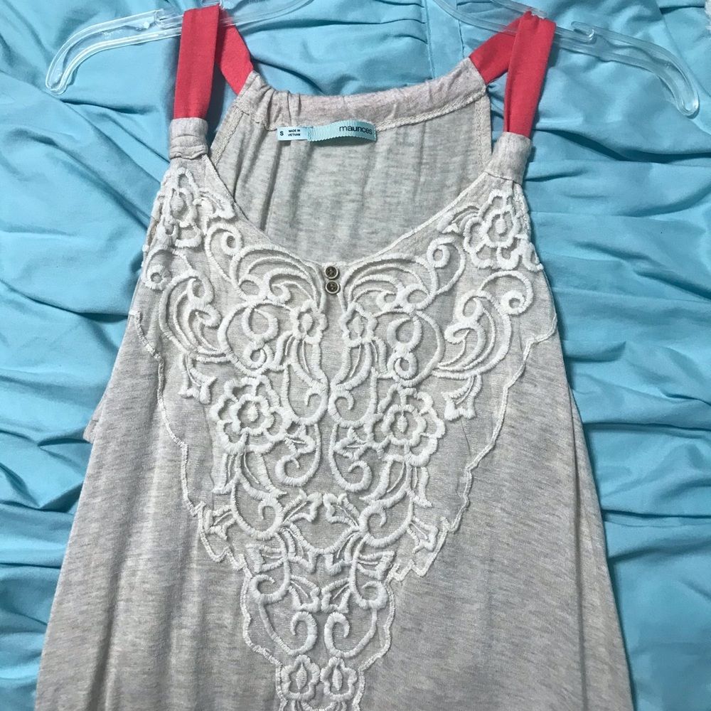 Beige Maurice’s tank top!